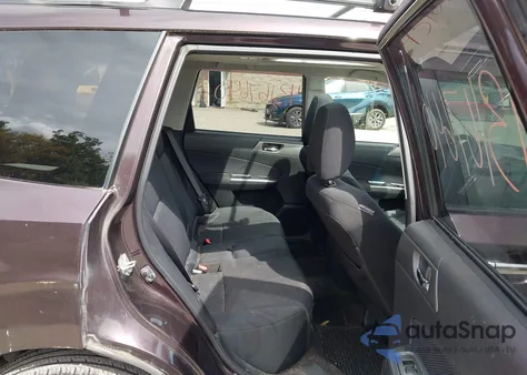 2013 Subaru Forester 2.5X Premium z USA, uszkodzony, nr VIN JF2SHADC5DH404156